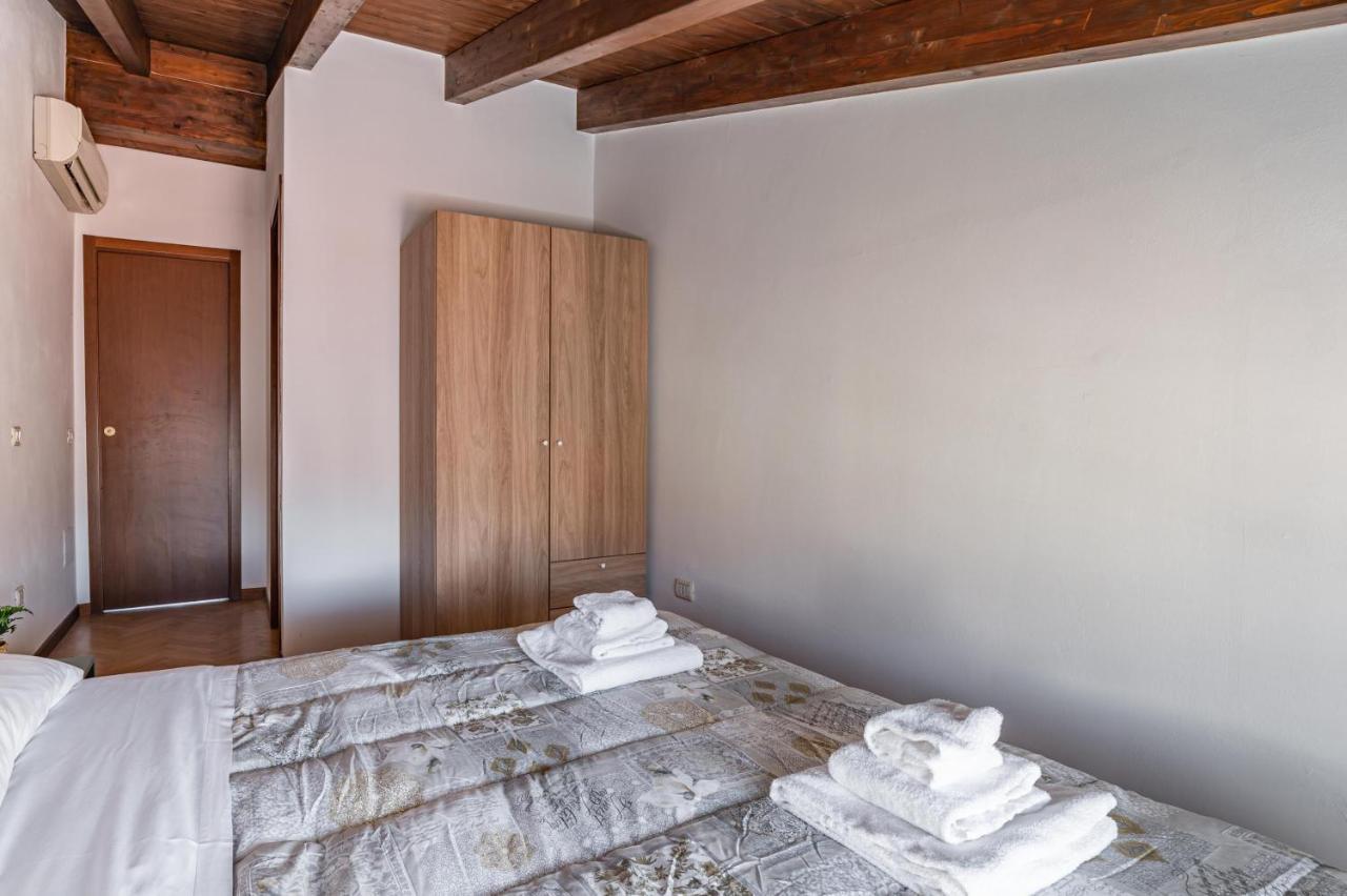 Parma Parco Ducale Duplex Apartment With Parking Luaran gambar