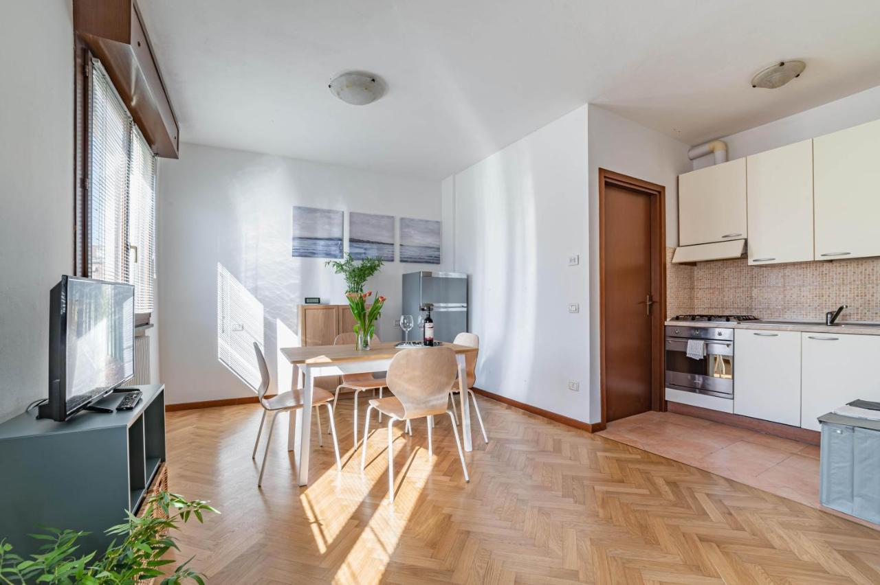 Parma Parco Ducale Duplex Apartment With Parking Luaran gambar