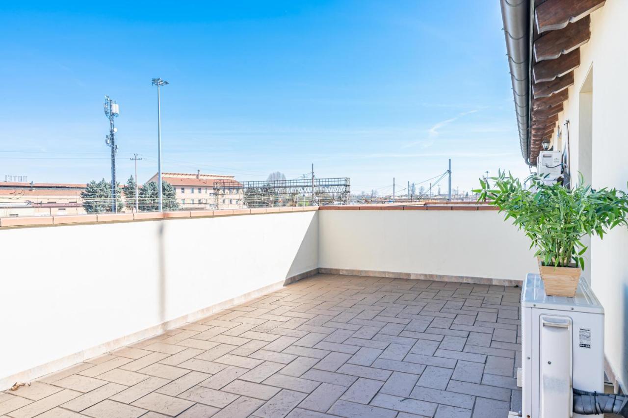 Parma Parco Ducale Duplex Apartment With Parking Luaran gambar